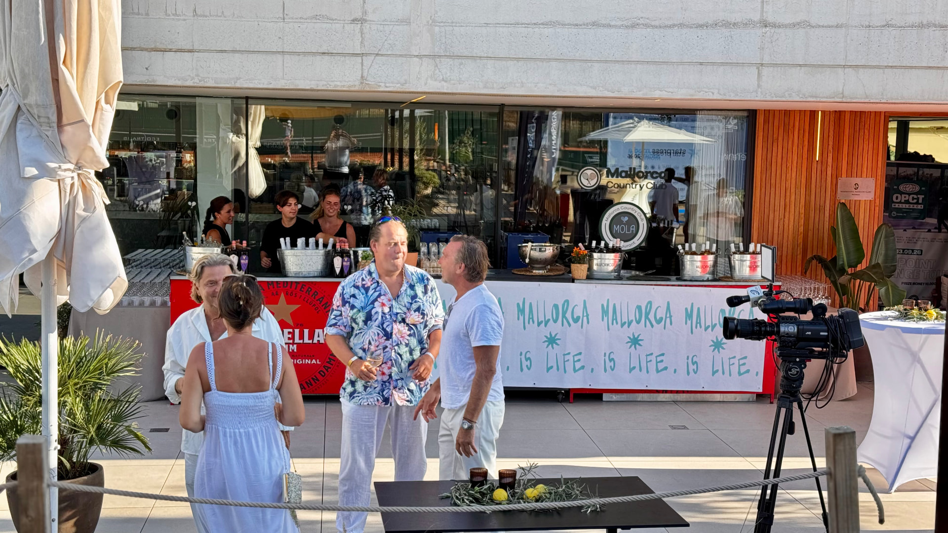 Interviews an der mallorca-is-life Bar bei der Star Press Media Night